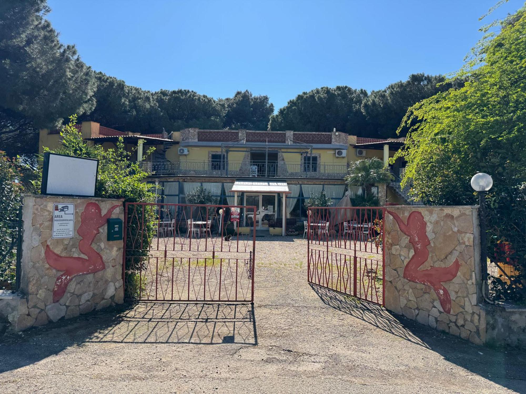 Hotel Paradiso Tarquinia Exterior photo