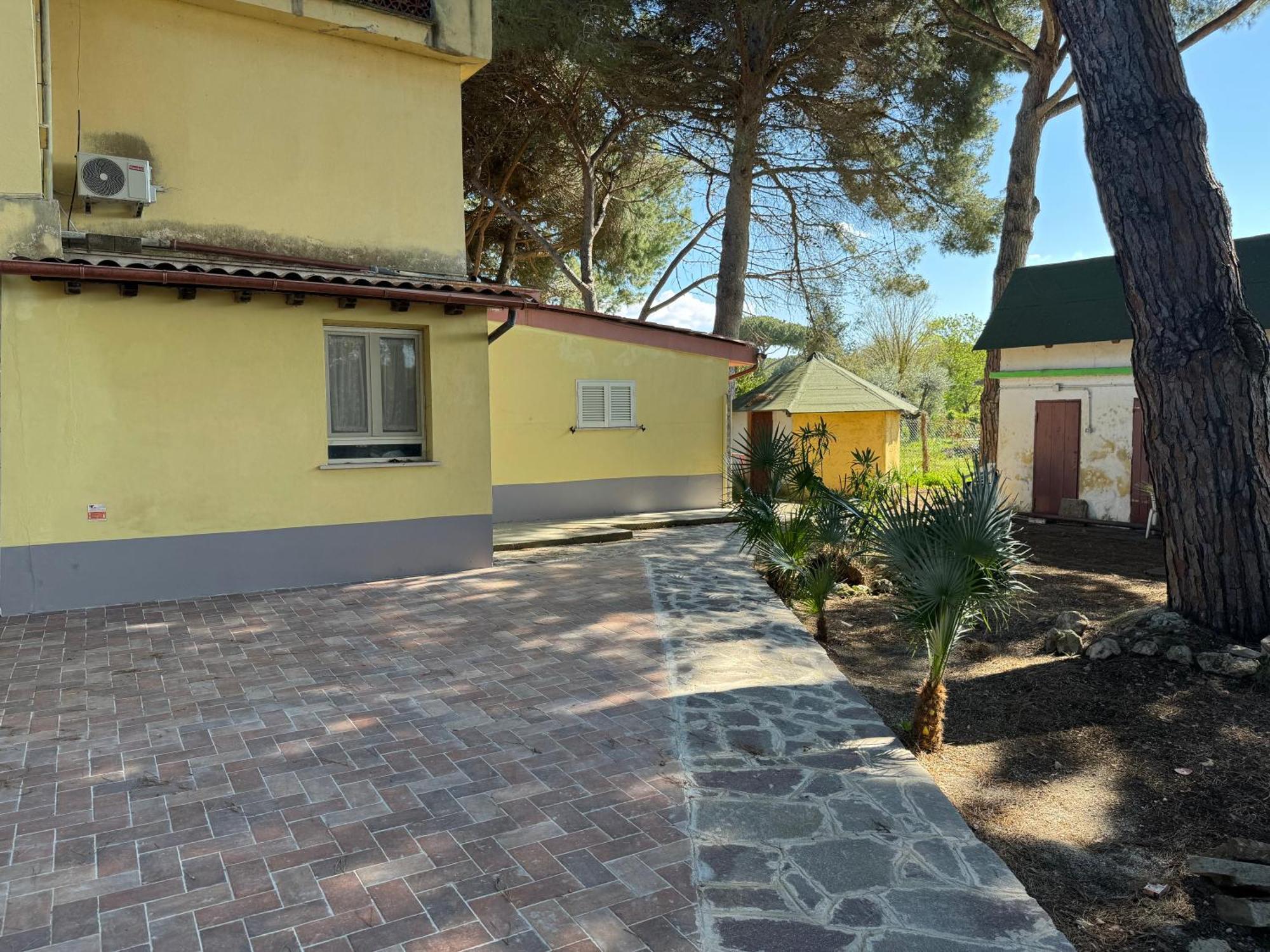 Hotel Paradiso Tarquinia Exterior photo